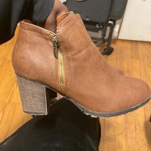 1st kiss heel boots (brown)